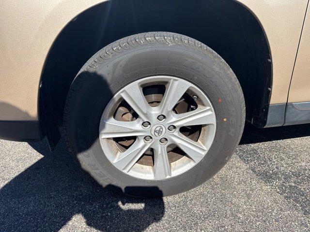 used 2012 Toyota Highlander car, priced at $9,990