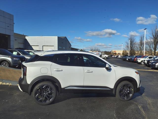 new 2025 Nissan Kicks car, priced at $29,640