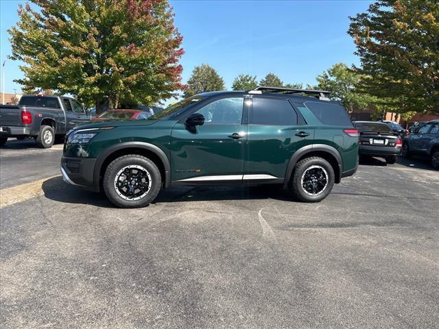 new 2024 Nissan Pathfinder car, priced at $40,095