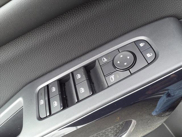 new 2025 Nissan Pathfinder car, priced at $36,784