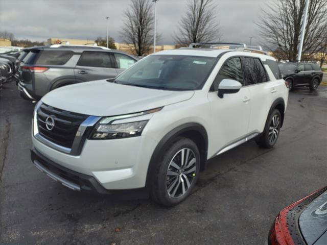 new 2025 Nissan Pathfinder car, priced at $49,195