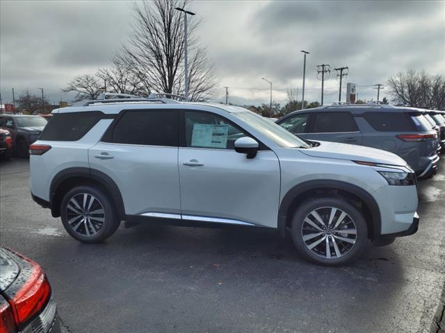 new 2025 Nissan Pathfinder car, priced at $49,195