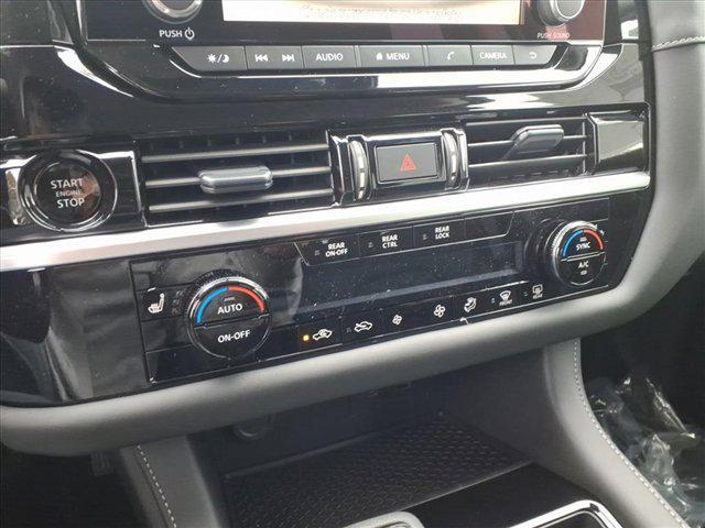 new 2025 Nissan Pathfinder car, priced at $35,205