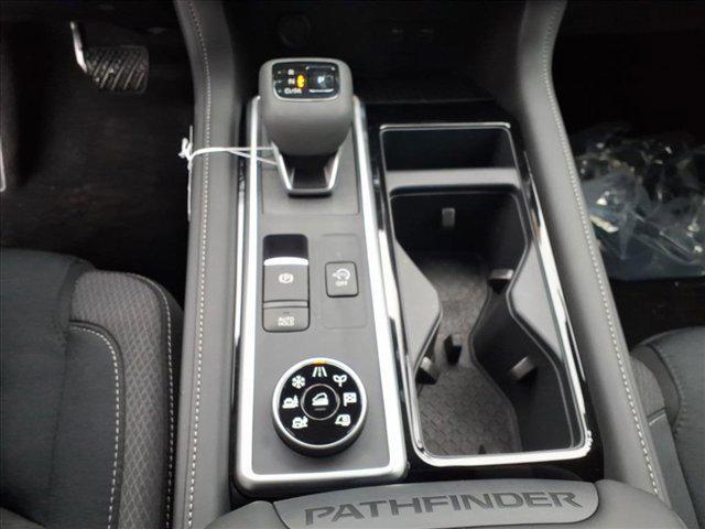 new 2025 Nissan Pathfinder car, priced at $35,205