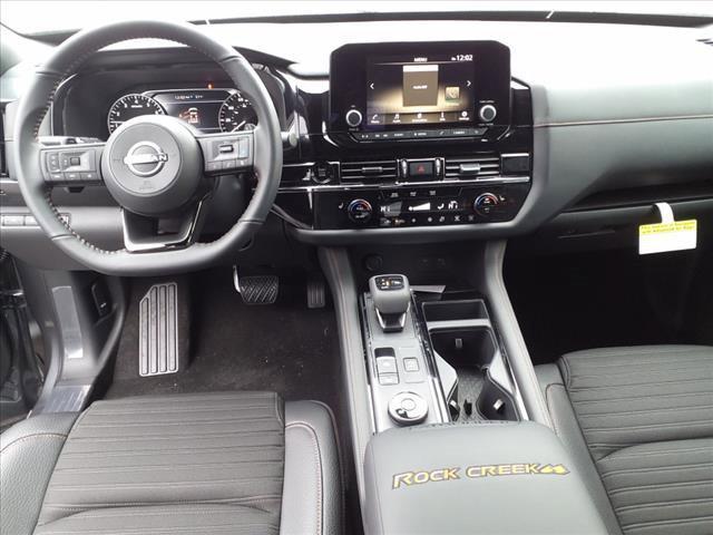 new 2025 Nissan Pathfinder car, priced at $42,650