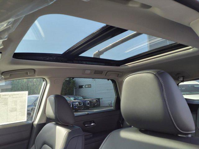 new 2025 Nissan Pathfinder car, priced at $46,040