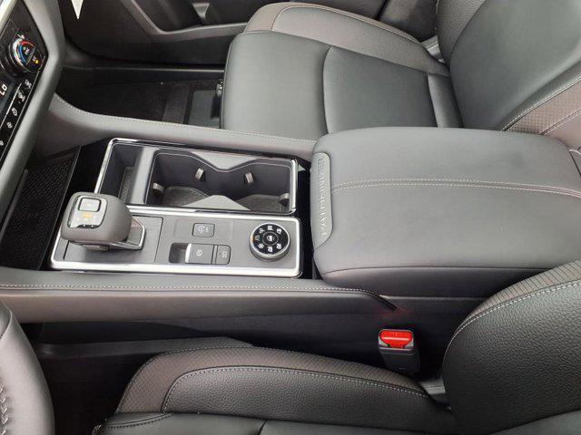 new 2025 Nissan Pathfinder car, priced at $44,753