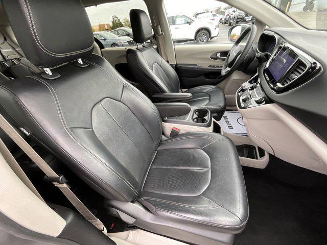 used 2022 Chrysler Pacifica car, priced at $24,995