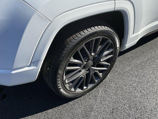 used 2022 Jeep Compass car, priced at $25,295