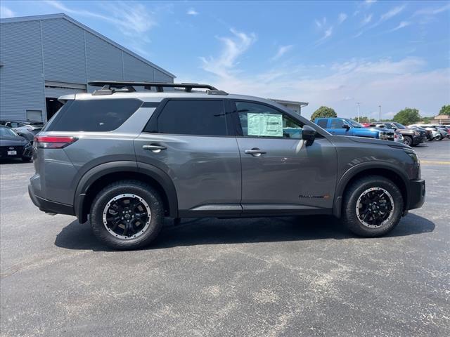 new 2024 Nissan Pathfinder car, priced at $42,570