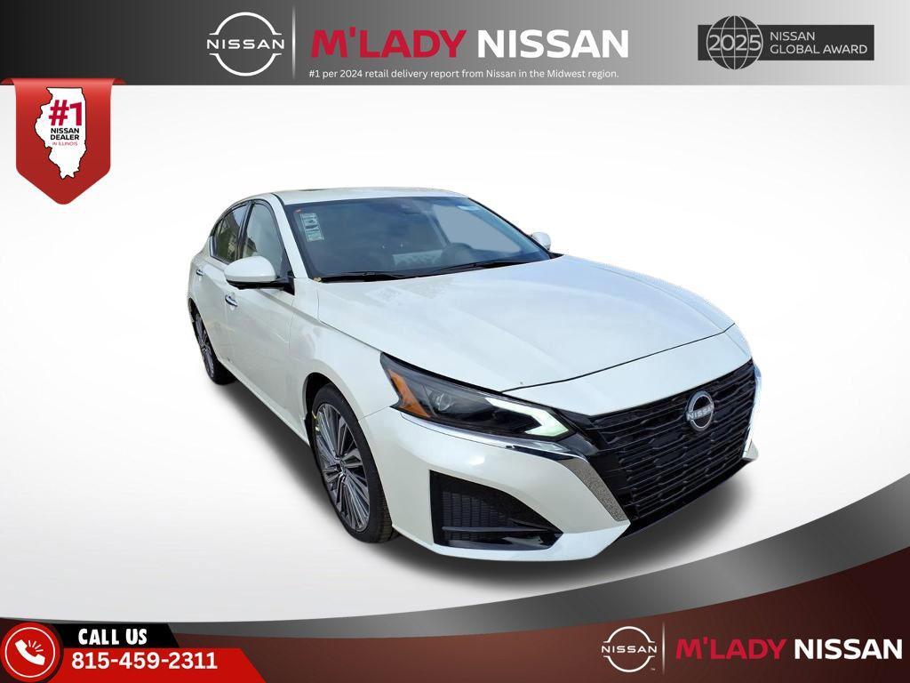 new 2025 Nissan Altima car, priced at $31,784