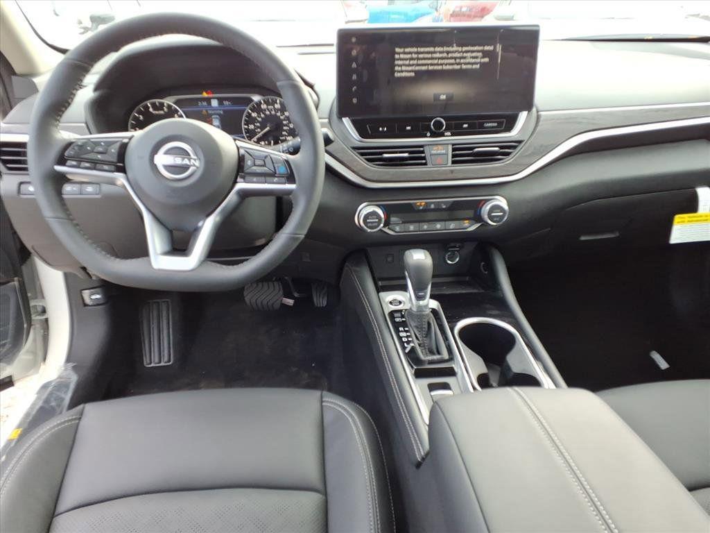 new 2025 Nissan Altima car, priced at $31,784