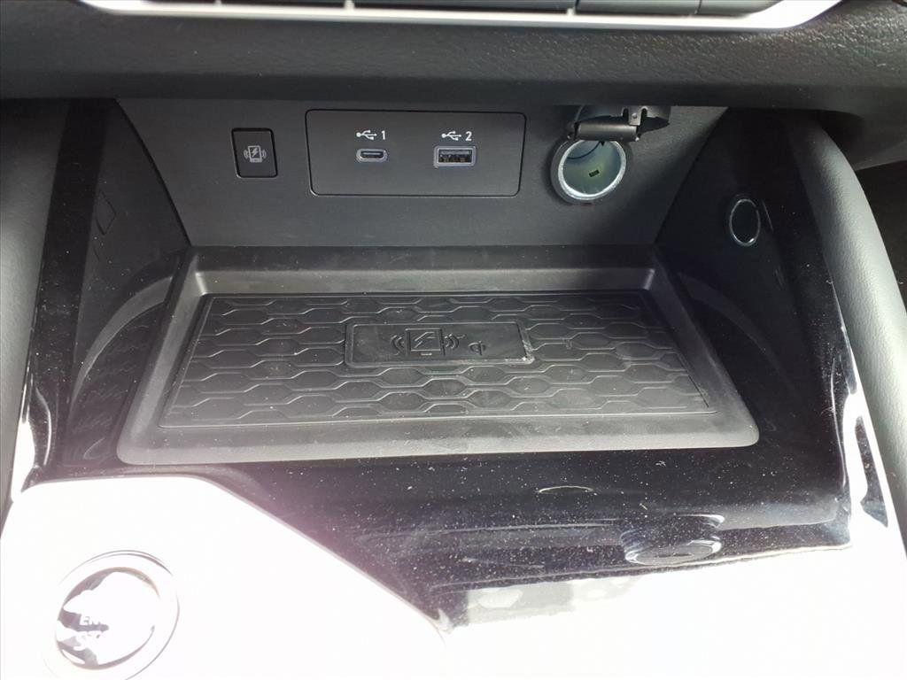 new 2025 Nissan Altima car, priced at $31,784