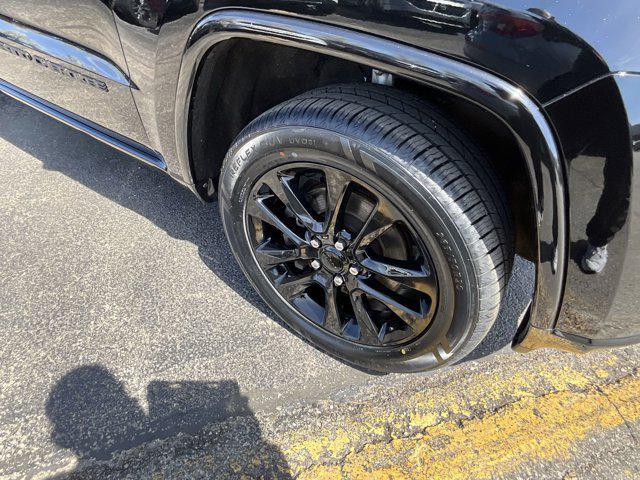 used 2022 Jeep Grand Cherokee car, priced at $30,995