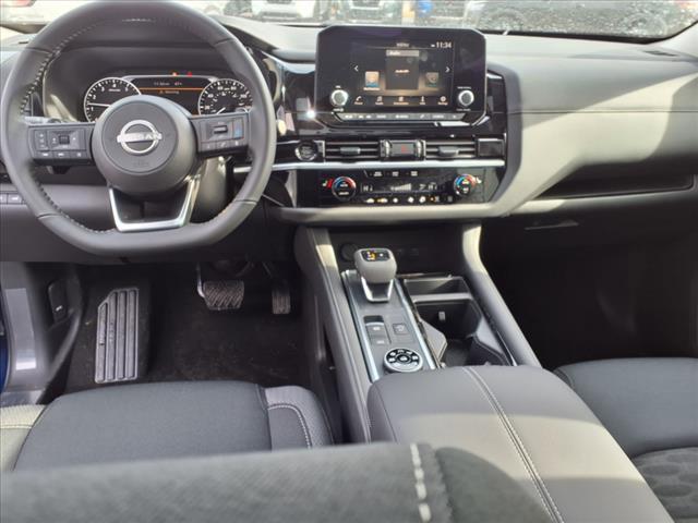 new 2025 Nissan Pathfinder car, priced at $41,960