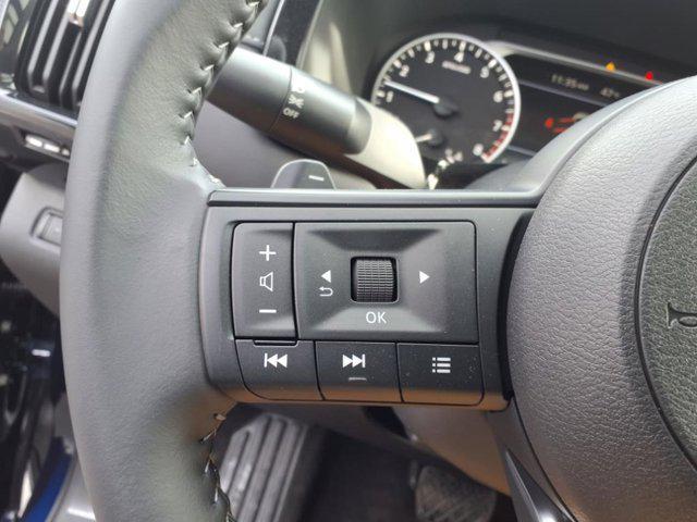 new 2025 Nissan Pathfinder car, priced at $41,910