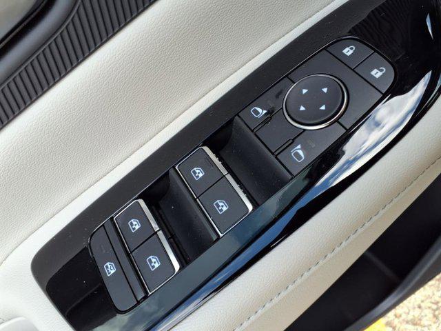 new 2025 Nissan Murano car, priced at $40,205