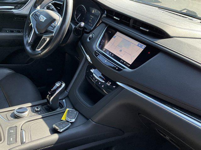 used 2021 Cadillac XT5 car, priced at $29,995