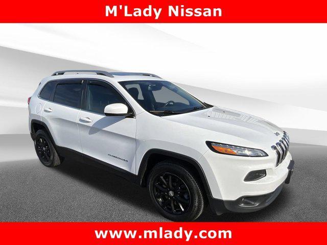 used 2016 Jeep Cherokee car, priced at $12,995