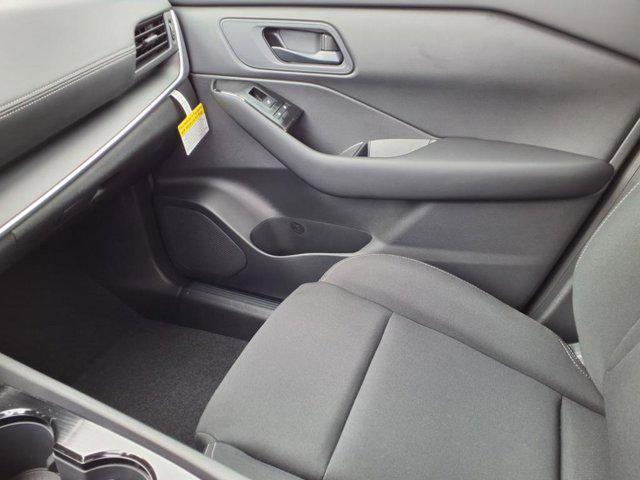 new 2025 Nissan Rogue car, priced at $29,285