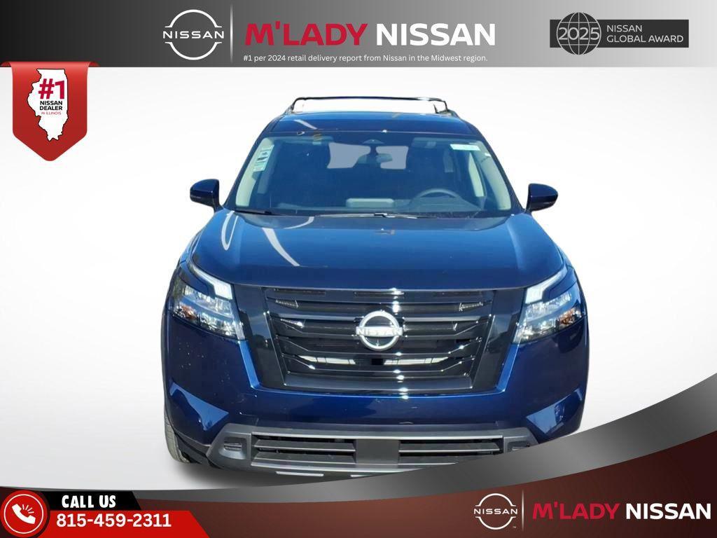 new 2025 Nissan Pathfinder car, priced at $34,205