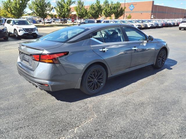 new 2025 Nissan Altima car, priced at $27,965