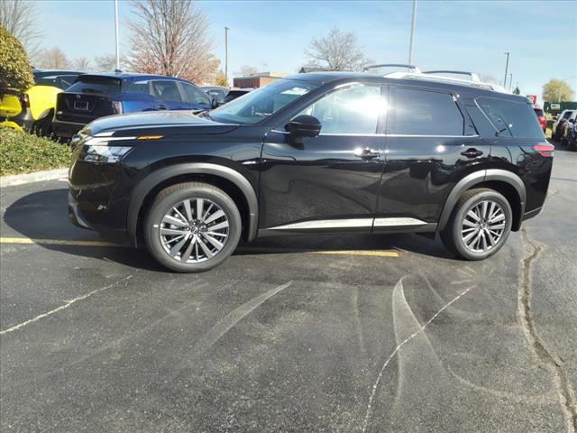new 2025 Nissan Pathfinder car, priced at $45,318