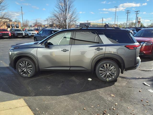 new 2025 Nissan Pathfinder car, priced at $49,334