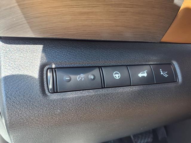 new 2025 Nissan Pathfinder car, priced at $50,518