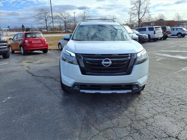 new 2025 Nissan Pathfinder car, priced at $50,518