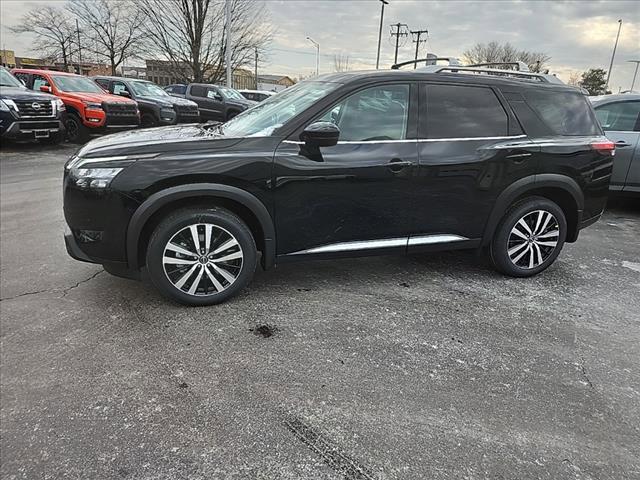 new 2025 Nissan Pathfinder car, priced at $52,397