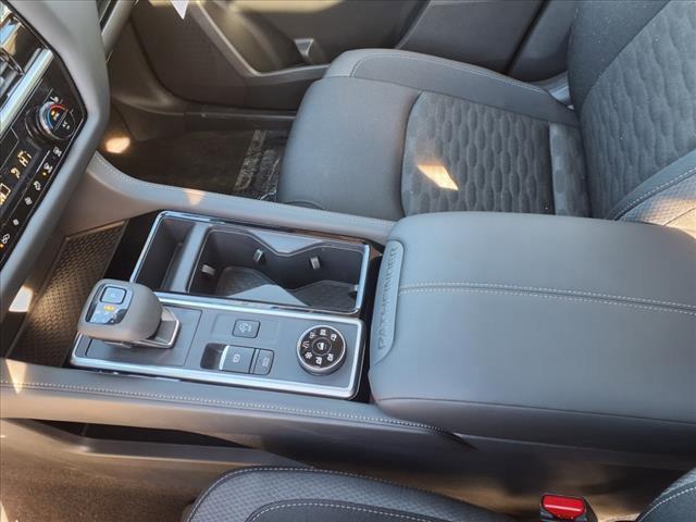 new 2025 Nissan Pathfinder car, priced at $41,637