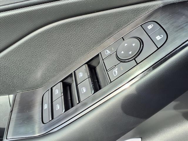 new 2025 Nissan Rogue car, priced at $28,950