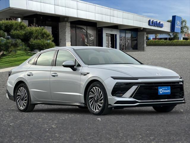 new 2025 Hyundai Sonata Hybrid car, priced at $30,135