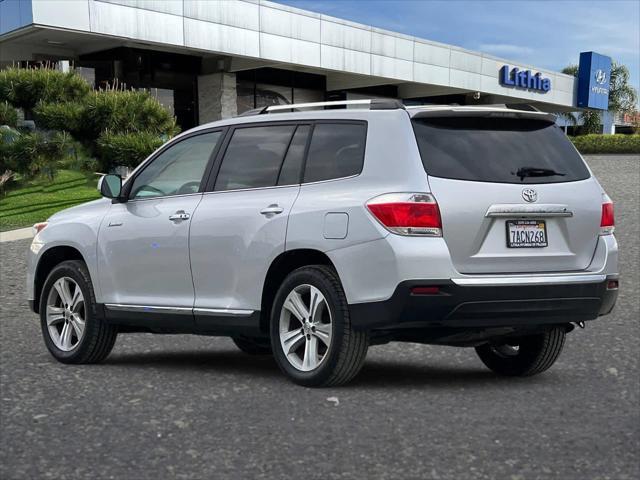 used 2013 Toyota Highlander car, priced at $13,777