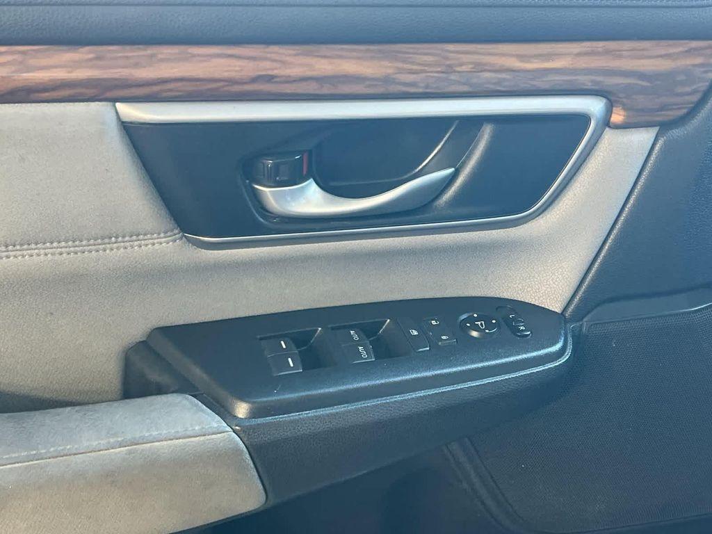 used 2017 Honda CR-V car, priced at $15,333
