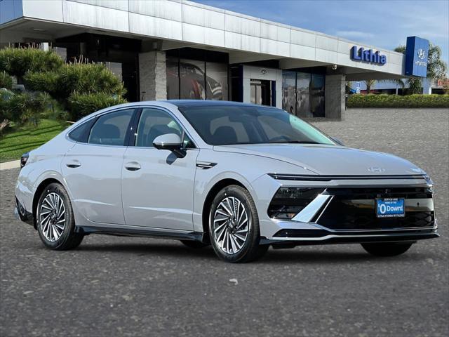 new 2025 Hyundai Sonata Hybrid car, priced at $37,025