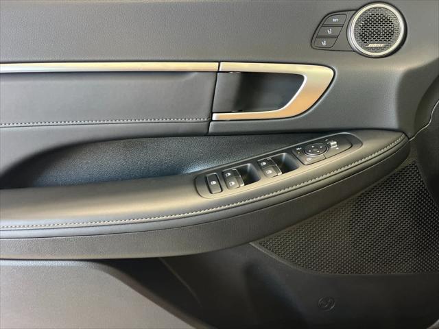 new 2025 Hyundai Sonata Hybrid car, priced at $37,025