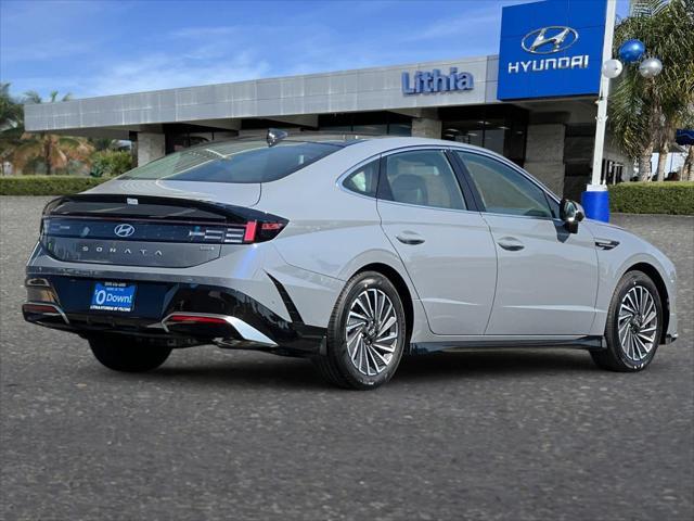 new 2025 Hyundai Sonata Hybrid car, priced at $37,025