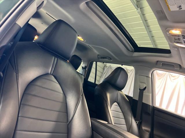 used 2024 Toyota Highlander car, priced at $41,998