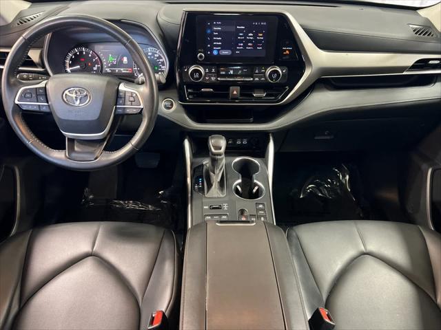 used 2024 Toyota Highlander car, priced at $41,998