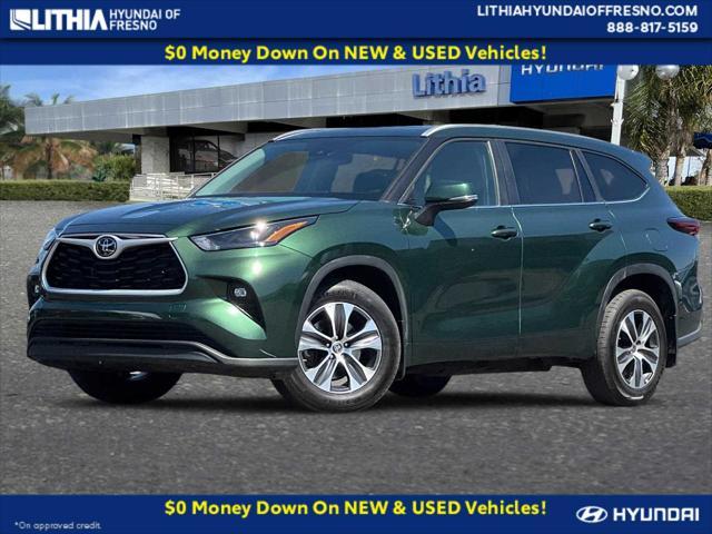 used 2024 Toyota Highlander car, priced at $41,998