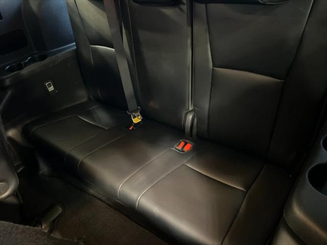 used 2024 Toyota Highlander car, priced at $41,998