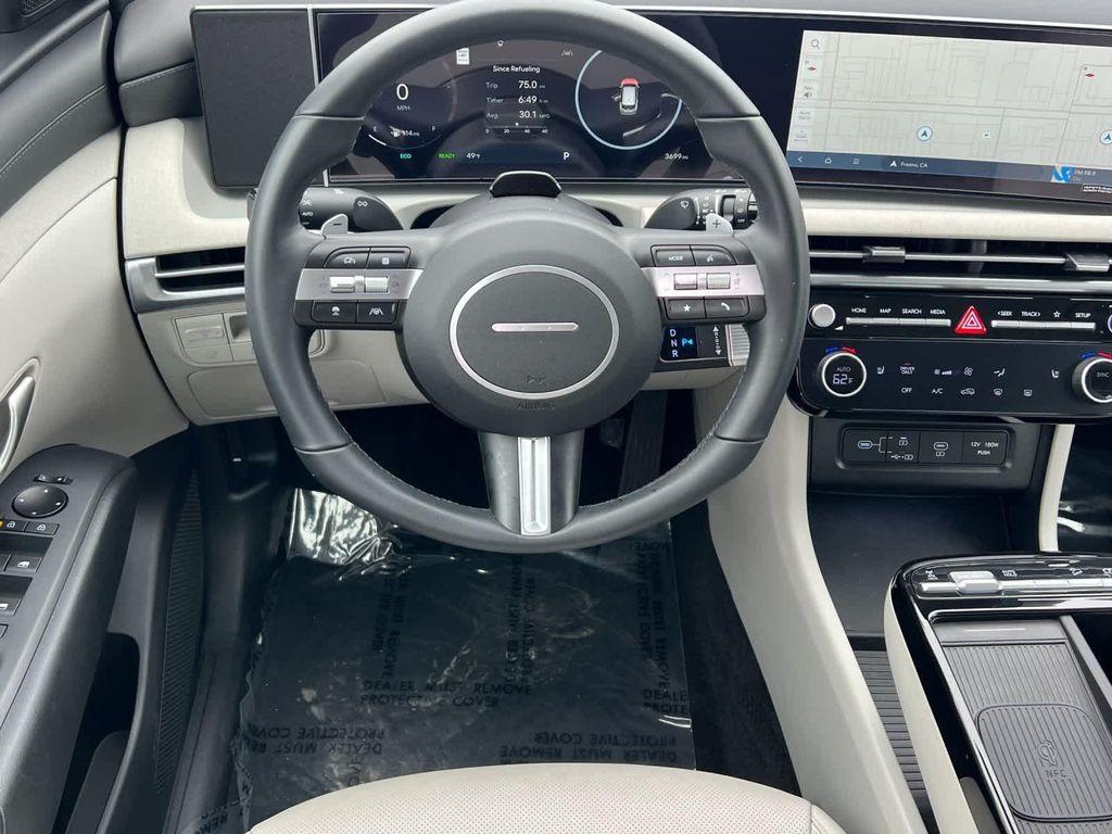 used 2025 Hyundai TUCSON Hybrid car, priced at $30,999