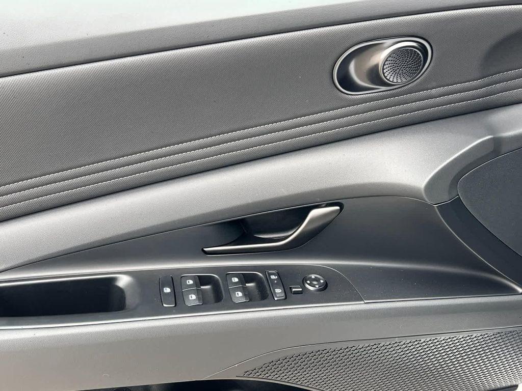 new 2025 Hyundai Elantra car, priced at $25,960