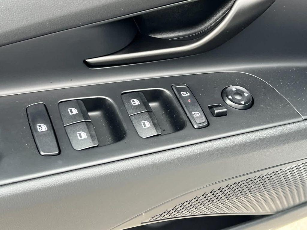 new 2025 Hyundai Elantra car, priced at $25,960