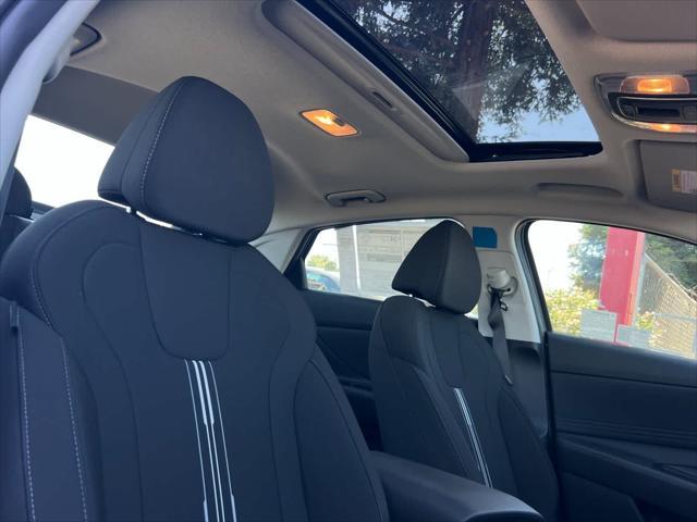 new 2025 Hyundai Elantra car, priced at $25,335