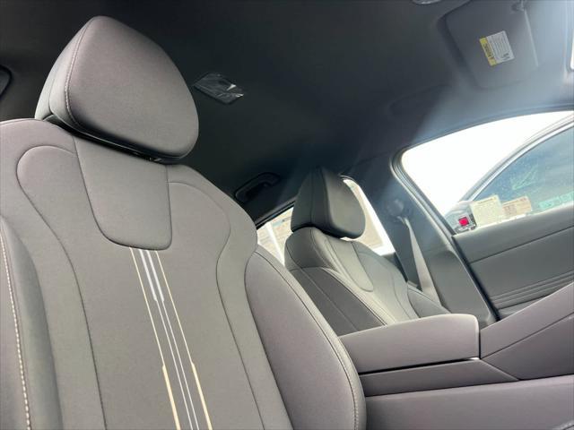 new 2025 Hyundai Elantra car, priced at $23,285