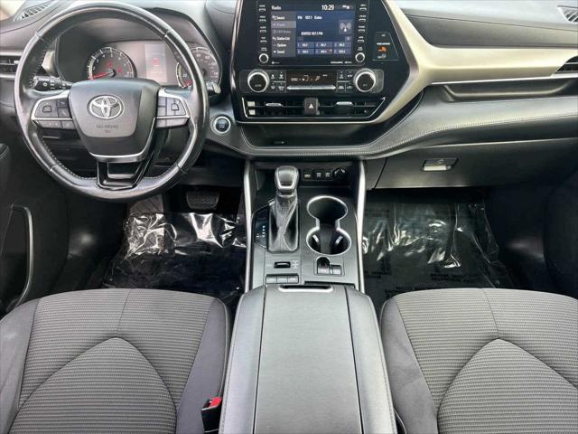 used 2021 Toyota Highlander car, priced at $26,249