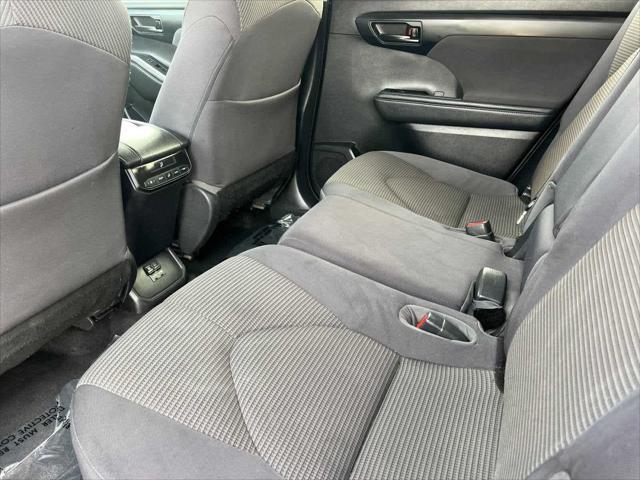 used 2021 Toyota Highlander car, priced at $26,249